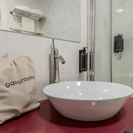 Barrio Humedo By Gaiarooms Otel León