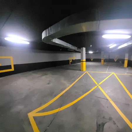 Barrio Humedo By Gaiarooms * Leon