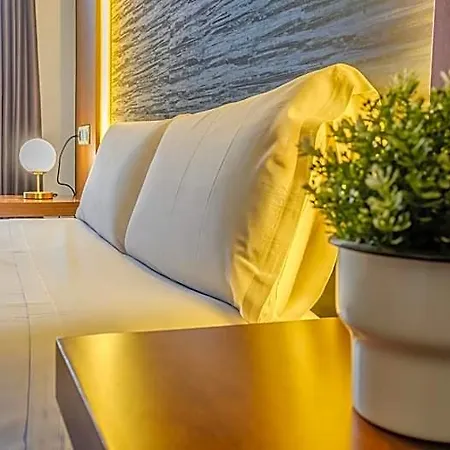 Hotel Barrio Humedo By Gaiarooms *