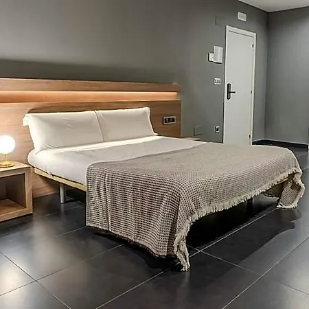 Hotel Barrio Humedo By Gaiarooms