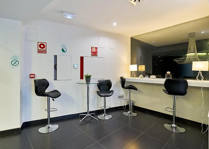 Barrio Humedo By Gaiarooms * León