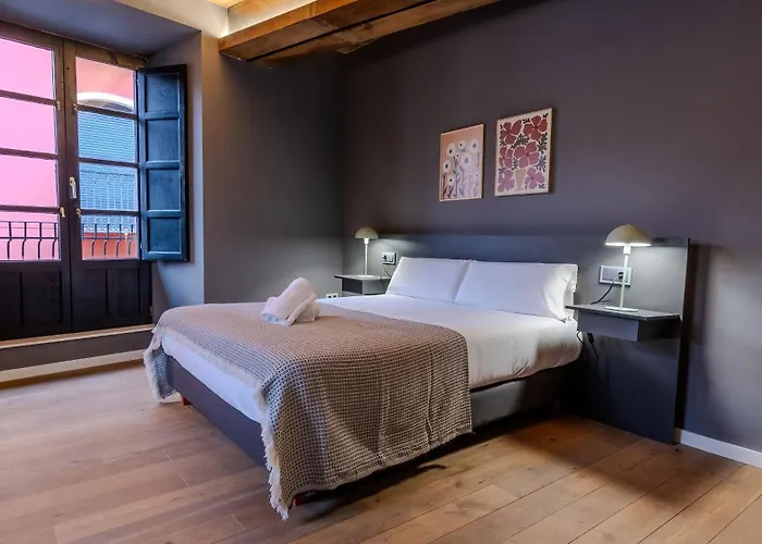 Hotel Barrio Humedo By Gaiarooms *