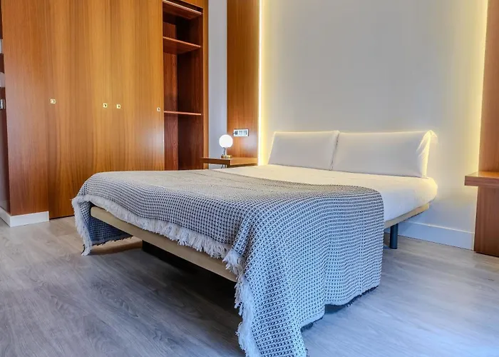 Barrio Humedo By Gaiarooms * León